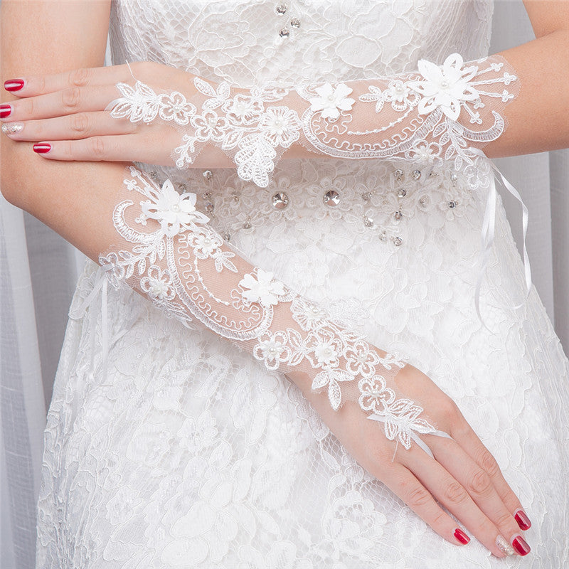 Light Ivory Beaded Wedding Gloves, Bridal Lace Gloves, Floral Lace Appliques Gloves, TYP0572